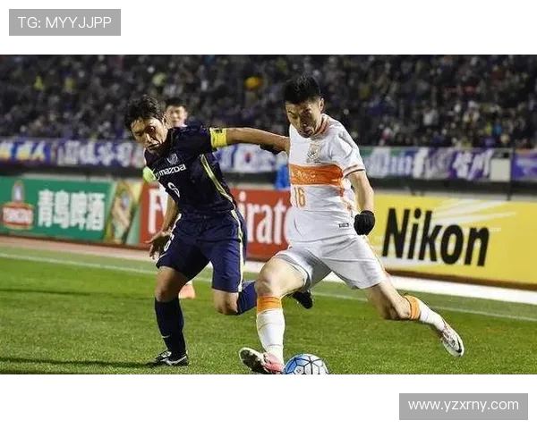 广岛三箭与鹿岛鹿角的激烈对决展现日本足球的魅力与实力